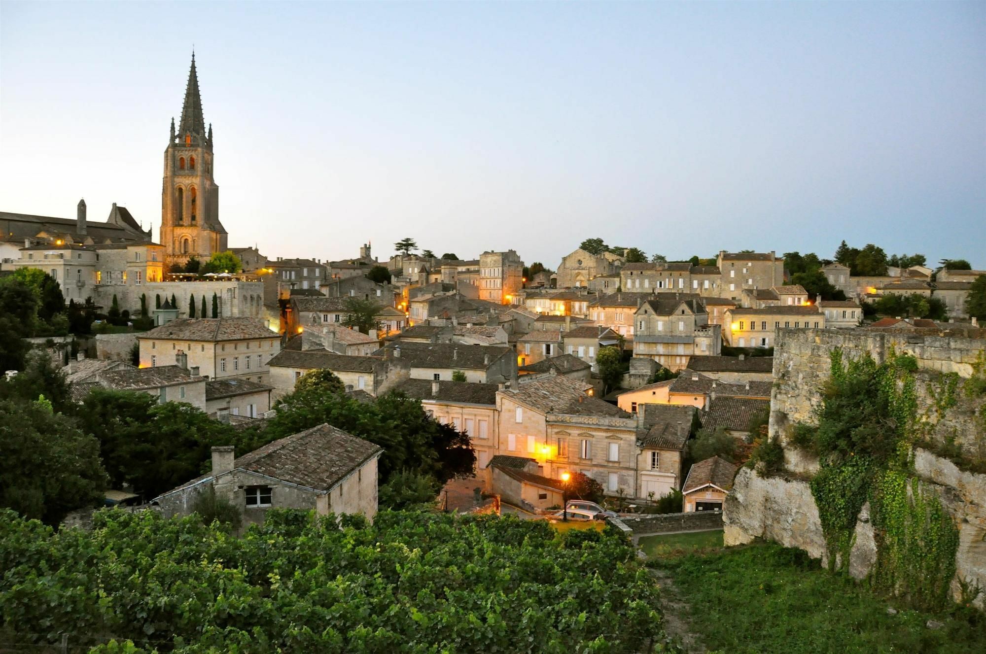 Kyriad Libourne Saint Emilion Εξωτερικό φωτογραφία